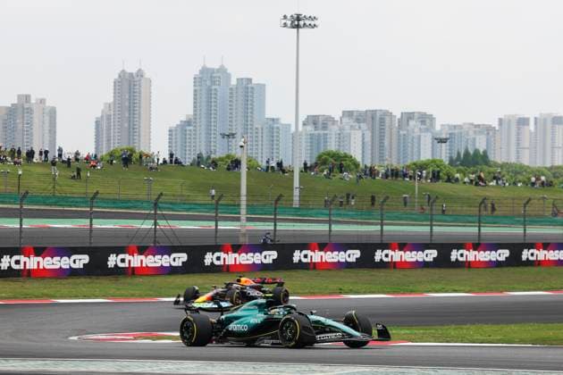 14 ALONSO Fernando (spa), Aston Martin F1 Team AMR24, action during the Formula 1 Lenovo Chinese Grand Prix 2024, 5th round of the 2024 Formula One World Championship, WM, Weltmeisterschaft from April 19 to 21, 2024 on the Shanghai International Circuit, in Shanghai, China - F1 - CHINESE GRAND PRIX 2024 DPPI Panoramic  240420_R05_CHINA_DP_FG009938