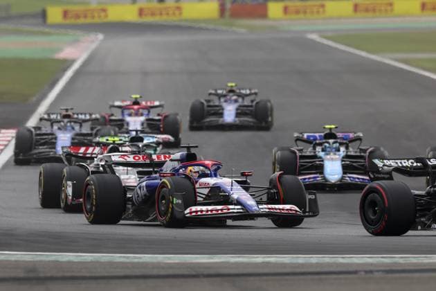 03 RICCIARDO Daniel (aus), Visa Cash App RB F1 Team VCARB 01, action during the Formula 1 Lenovo Chinese Grand Prix 2024, 5th round of the 2024 Formula One World Championship, WM, Weltmeisterschaft from April 19 to 21, 2024 on the Shanghai International Circuit, in Shanghai, China - F1 - CHINESE GRAND PRIX 2024 DPPI Panoramic  240420_R05_CHINA_DP_FGOO8728