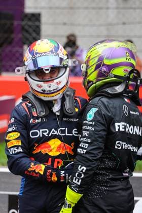 VERSTAPPEN Max (ned), Red Bull Racing RB20, portrait, HAMILTON Lewis (gbr), Mercedes AMG F1 Team W15, portrait during the Formula 1 Lenovo Chinese Grand Prix 2024, 5th round of the 2024 Formula One World Championship, WM, Weltmeisterschaft from April 19 to 21, 2024 on the Shanghai International Circuit, in Shanghai, China - F1 - CHINESE GRAND PRIX 2024 DPPI Panoramic 07289