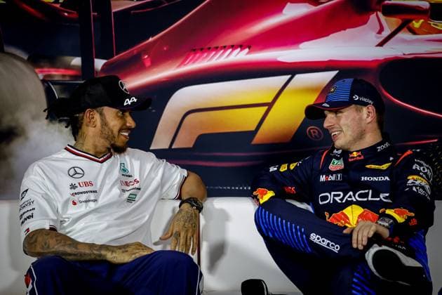 VERSTAPPEN Max (ned), Red Bull Racing RB20, portrait, HAMILTON Lewis (gbr), Mercedes AMG F1 Team W15, portrait, press conference, PK, Pressekonferenz Sprint Race during the Formula 1 Lenovo Chinese Grand Prix 2024, 5th round of the 2024 Formula One World Championship, WM, Weltmeisterschaft from April 19 to 21, 2024 on the Shanghai International Circuit, in Shanghai, China - F1 - CHINESE GRAND PRIX 2024 DPPI Panoramic 06219