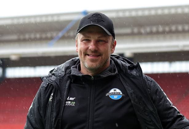 19 04 2024 Soccer Season 2023 2024 2 Soccer Bundesliga 30 Matchday 1 FC Nürnberg FCN Club SC Paderborn 07 SCP Sportfoto Zink DaMa xdaxmax DFL regulations prohibit any use of photographs as image sequences and or quasi video only for editorial use Lukas Kwasniok Trainer SC Paderborn 07 lacht Lachen freut sich Freude