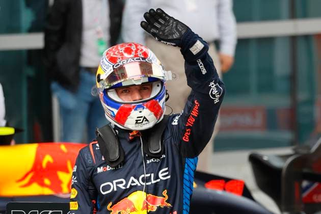 VERSTAPPEN Max (ned), Red Bull Racing RB20, portrait during the Formula 1 Lenovo Chinese Grand Prix 2024, 5th round of the 2024 Formula One World Championship, WM, Weltmeisterschaft from April 19 to 21, 2024 on the Shanghai International Circuit, in Shanghai, China - F1 - CHINESE GRAND PRIX 2024 DPPI Panoramic  08977