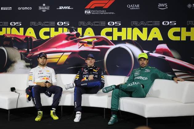 PEREZ Sergio (mex), Red Bull Racing RB20, portrait, VERSTAPPEN Max (ned), Red Bull Racing RB20, portrait, ALONSO Fernando (spa), Aston Martin F1 Team AMR24, portrait press conference, PK, Pressekonferenz during the Formula 1 Lenovo Chinese Grand Prix 2024, 5th round of the 2024 Formula One World Championship, WM, Weltmeisterschaft from April 19 to 21, 2024 on the Shanghai International Circuit, in Shanghai, China - F1 - CHINESE GRAND PRIX 2024 DPPI Panoramic 08534