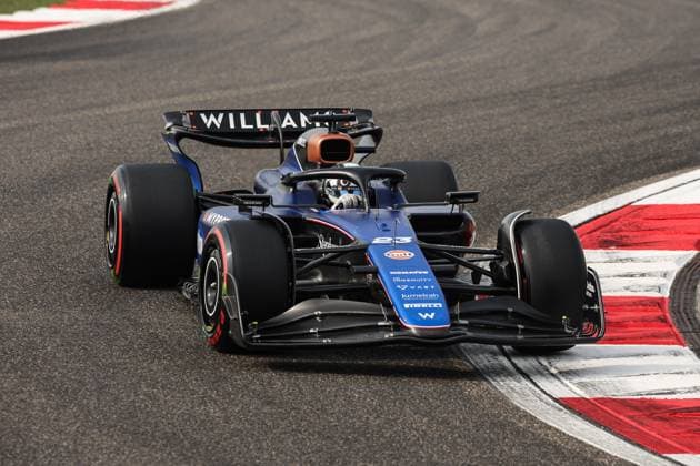 23 ALBON Alexander (tha), Williams Racing FW45, action during the Formula 1 Lenovo Chinese Grand Prix 2024, 5th round of the 2024 Formula One World Championship, WM, Weltmeisterschaft from April 19 to 21, 2024 on the Shanghai International Circuit, in Shanghai, China - F1 - CHINESE GRAND PRIX 2024 DPPI Panoramic  240420_R05_CHINA_DP_XB3_3828