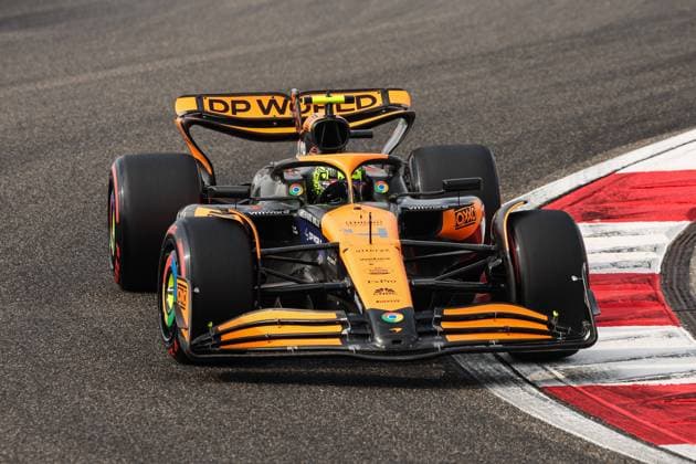 04 NORRIS Lando (gbr), McLaren F1 Team MCL38, action during the Formula 1 Lenovo Chinese Grand Prix 2024, 5th round of the 2024 Formula One World Championship, WM, Weltmeisterschaft from April 19 to 21, 2024 on the Shanghai International Circuit, in Shanghai, China - F1 - CHINESE GRAND PRIX 2024 DPPI Panoramic  240420_R05_CHINA_DP_XB3_3840