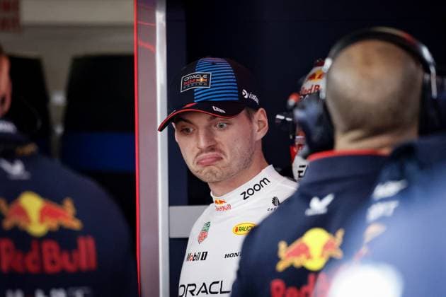 VERSTAPPEN Max (ned), Red Bull Racing RB20, portrait during the Formula 1 Lenovo Chinese Grand Prix 2024, 5th round of the 2024 Formula One World Championship, WM, Weltmeisterschaft from April 19 to 21, 2024 on the Shanghai International Circuit, in Shanghai, China - F1 - CHINESE GRAND PRIX 2024 DPPI Panoramic  08573