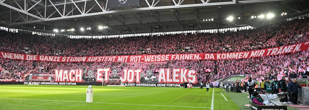 20 04 2024 Soccer Season 2023 2024 2 Soccer Bundesliga 30 Matchday Fortuna Düsseldorf SpVgg Greuther Fürth Kleeblatt Sportfoto Zink xwoxzix DFL regulations prohibit any use of photographs as image sequences and or quasi video only for editorial use Choreo Choreography