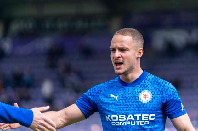 Marvin Rittmueller Eintracht Braunschweig, 18 GER, VfL Osnabrueck vs Eintracht Braunschweig, Football, 2 Bundesliga, Matchday 30, Season 2023 2024, 19 04 2024 DFL REGULATES PROHIBIT ANY USE OF PHOTOGRAPHS AS IMAGE SEQUENCES AND OR QUASI VIDEO VfL Osnabrueck vs Eintracht Braunschweig, Football, 2 Bundesliga, Matchday 30, Season 2023 2024, 20 04 2024 Osnabrueck Copyright: xEibner-Pressefoto FabioxDeinertx EP_FDT