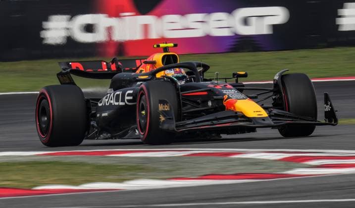 (240420) -- SHANGHAI, April 20, 2024 -- Red Bull Racing s Mexican driver Sergio Perez competes during the qualifying session of Chinese Formula One Grand Prix at the Shanghai International Circuit in Shanghai, China, on April 20, 2024. ) (SP)CHINA-SHANGHAI-F1-GRAND PRIX-QUALIFYING (CN) XiaxYifang 