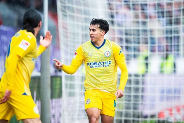 20 04 2024 Soccer, 2023 2024, 2 Bundesliga, Matchday 30, VfL Osnabrück Eintracht Braunschweig R Johan Gomez Braunschweig celebrates after his goal to 0 3 with L Rayan Philippe Braunschweig DFL REGULATIONS PROHIBIT ANY USE OF PHOTOGRAPHS AS IMAGE SEQUENCES AND OR QUASI VIDEO