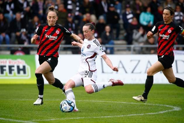 20 04 2024, xavx, Fußball 1 Bundesliga Damen, Eintracht Frankfurt Frauen 1 FC Nürnberg emspor, v l Sophia Kleinherne Eintracht Frankfurt , Vanessa Haim 1 FC Nürnberg DFL DFB REGULATIONS PROHIBIT ANY USE OF PHOTOGRAPHS as IMAGE SEQUENCES and or QUASI VIDEO Frankfurt am Main