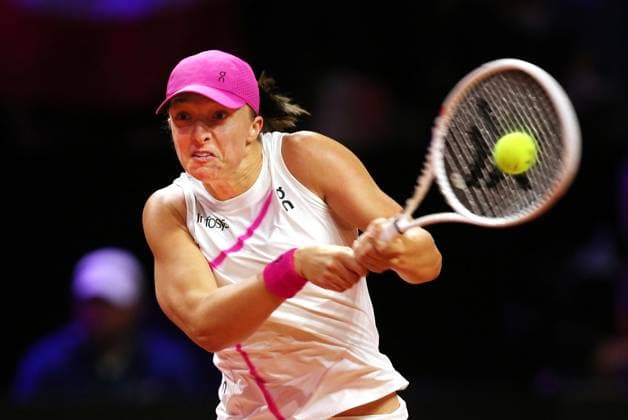 20 04 2024, Germany, Stuttgart, Porsche Tennis Grand Prix 2024, semi-final, Iga Swiatek POL
