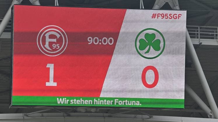 20 04 2024 Soccer Season 2023 2024 2 Soccer Bundesliga 30 Matchday Fortuna Düsseldorf SpVgg Greuther Fürth Kleeblatt Sportfoto Zink xwoxzix DFL regulations prohibit any use of photographs as image sequences and or quasi video only for editorial use Final result on scoreboard