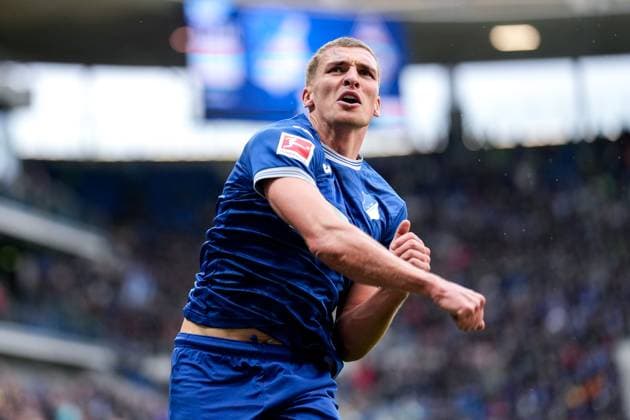 Torschütze Grischa Prömel (Hoffenheim, 6), Spieler der TSG 1899 Hoffenheim, jubelt über das Tor zum 2:1, Jubel, jubeln, Torjubel, Torerfolg, celebrate the goal, goal, celebration, Jubel ueber das Tor, optimistisch, Spielszene, Highlight, Einzelbild, Action, Aktion, 20.04.2024, Sinsheim (Deutschland), Fussball, Bundesliga, TSG 1899 Hoffenheim - Borussia Mönchengladbach, DFB DFL REGULATIONS PROHIBIT ANY USE OF PHOTOGRAPHS AS IMAGE SEQUENCES AND OR QUASI-VIDEO. *** Goalscorer Grischa Prömel Hoffenheim, 6 , TSG 1899 Hoffenheim player, cheers about the goal to 2 1, cheer, cheer, goal celebration, celebrate the goal, goal, celebration, cheering about the goal, optimistic, game scene, highlight, single image, action, action, 20 04 2024, Sinsheim Germany , football, Bundesliga, TSG 1899 Hoffenheim Borussia Mönchengladbach, DFB DFL REGULATIONS PROHIBIT ANY USE OF PHOTOGRAPHS AS IMAGE SEQUENCES AND OR QUASI VIDEO xozx