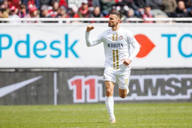 Ivan Prtajin SV Wehen Wiesbaden celebrates the goal for 1 1, 1 FC Kaiserslautern vs SV Wehen Wiesbaden, Football, 2 Bundesliga, Season 2023 2024, Matchday 30, 20 04 2024 1 FC Kaiserslautern vs SV Wehen Wiesbaden, Football, 2 Bundesliga, Season 2023 2024, Matchday 30, 20 04 2024 Kaiserslautern Copyright: xEibner-Pressefoto AlexanderxNeisx EP_ANS