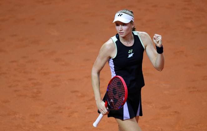 20 04 2024, Germany, Stuttgart, Porsche Tennis Grand Prix 2024, semi-final, Elena Rybakina KAZ cheers, jubilation