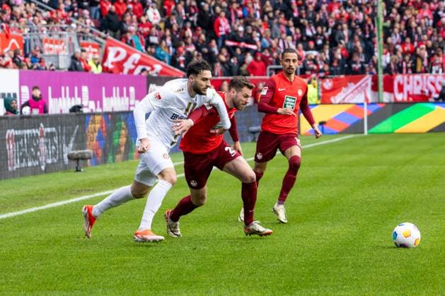 20 04 2024, Soccer 2 Bundesliga, Season 2023 24, Matchday 30 1 FC Kaiserslautern vs SV Wehen Wiesbaden 1 1 Copyright: xx