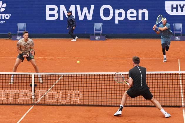 Andreas Mies li and Jan Lennard Struff both GER doubles, against Arribage Cornea Tennis BMW Open 2024 Munich 20 04 2024 PHOTO Mladen Lackovic LakoPress