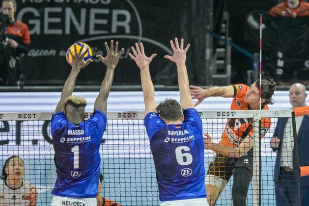 Berlin, Germany 20 April 2024 1 VBL 2023 2024 Final Sp 3 Berlin Recycling Volleys vs VfB Friedrichshafen In the picture Copyright: xFotostandx xReuhlx