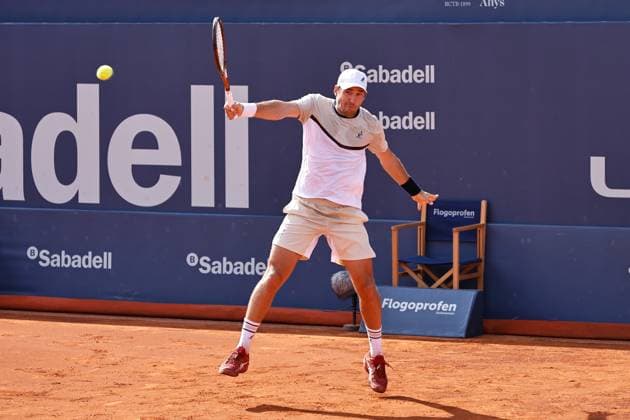 Dusan Lajovic (SRB), APRIL20, 2024 - Tennis : Dusan Lajovic during singles Semi final match against Stefanos Tsistipas on the Barcelona Open Banc Sabadell tennis tournament at the Real Club de Tenis de Barcelona in Barcelona, Spain. Noxthirdxpartyxsales (250780289)