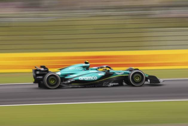 14 ALONSO Fernando (spa), Aston Martin F1 Team AMR24, action during the Formula 1 Lenovo Chinese Grand Prix 2024, 5th round of the 2024 Formula One World Championship, WM, Weltmeisterschaft from April 19 to 21, 2024 on the Shanghai International Circuit, in Shanghai, China - F1 - CHINESE GRAND PRIX 2024 DPPI Panoramic  240421_R05_CHINA_DP_XB5_4497