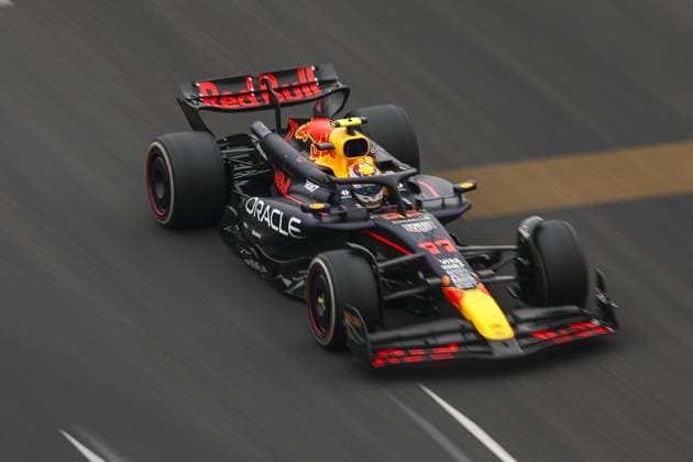 11 PEREZ Sergio (mex), Red Bull Racing RB20, action during the Formula 1 Lenovo Chinese Grand Prix 2024, 5th round of the 2024 Formula One World Championship, WM, Weltmeisterschaft from April 19 to 21, 2024 on the Shanghai International Circuit, in Shanghai, China - F1 - CHINESE GRAND PRIX 2024 DPPI Panoramic  XB3_5222