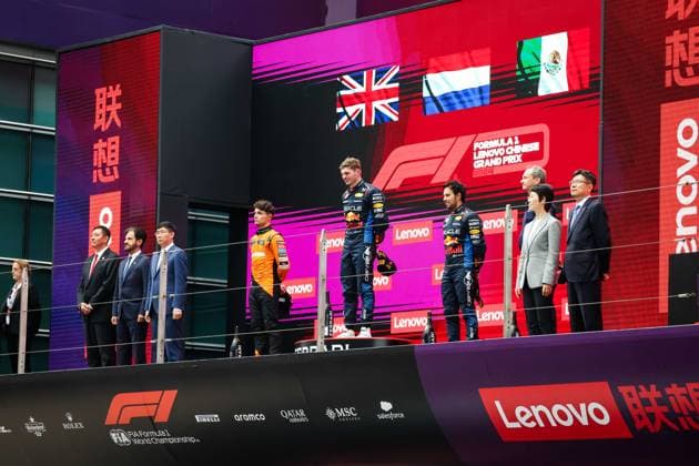 Podium: VERSTAPPEN Max (ned), Red Bull Racing RB20, NORRIS Lando (gbr), McLaren F1 Team MCL38, PEREZ Sergio (mex), Red Bull Racing RB20, BEN SULAYEM Mohammed (uae), President of the FIA, portrait, during the Formula 1 Lenovo Chinese Grand Prix 2024, 5th round of the 2024 Formula One World Championship, WM, Weltmeisterschaft from April 19 to 21, 2024 on the Shanghai International Circuit, in Shanghai, China - F1 - CHINESE GRAND PRIX 2024 DPPI Panoramic  240421_R05_CHINA_DP_FGOO3215