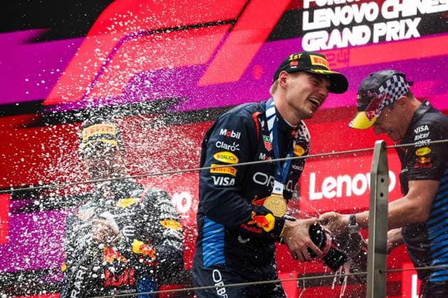VERSTAPPEN Max (ned), Red Bull Racing RB20, portrait podium during the Formula 1 Lenovo Chinese Grand Prix 2024, 5th round of the 2024 Formula One World Championship, WM, Weltmeisterschaft from April 19 to 21, 2024 on the Shanghai International Circuit, in Shanghai, China - F1 - CHINESE GRAND PRIX 2024 DPPI Panoramic  240421_R05_CHINA_DP_FGOO3380