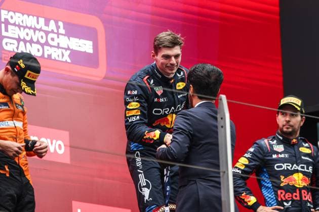 VERSTAPPEN Max (ned), Red Bull Racing RB20, portrait BEN SULAYEM Mohammed (uae), President of the FIA, portrait during the Formula 1 Lenovo Chinese Grand Prix 2024, 5th round of the 2024 Formula One World Championship, WM, Weltmeisterschaft from April 19 to 21, 2024 on the Shanghai International Circuit, in Shanghai, China - F1 - CHINESE GRAND PRIX 2024 DPPI Panoramic  240421_R05_CHINA_DP_XB3_5455