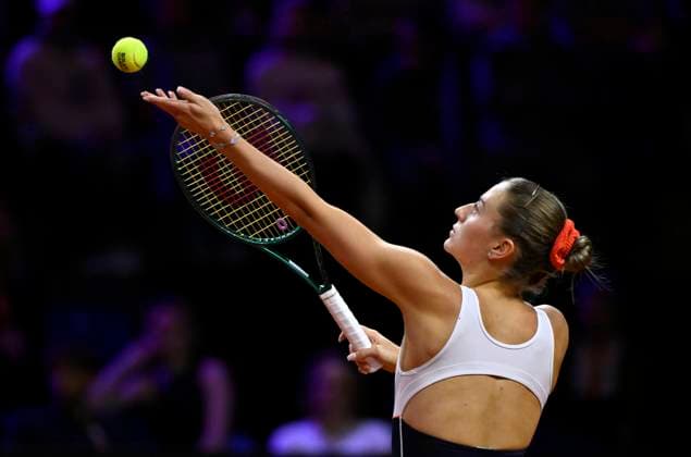 Marta Kostyuk UKR Action Serve Tennis Ladies Porsche Cup Porsche Tennis Grand Prix GP Stuttgart 2024 Porsche Arena 21 04 2024 DFL REGULATIONS PROHIBIT ANY USE OF PHOTOGRAPHS AS IMAGE SEQUENCES AND OR QUASI VIDEO Porsche Tennis Grand Prix GP Stuttgart 2024