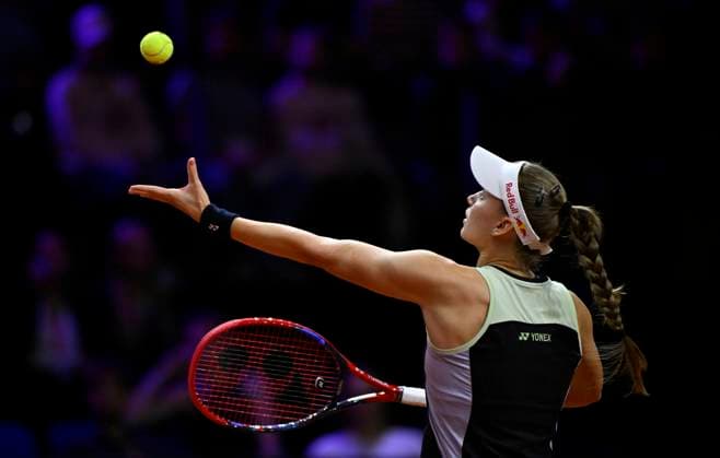 Elena Rybakina KAZ Action Serve Tennis Ladies Porsche Cup Porsche Tennis Grand Prix GP Stuttgart 2024 Porsche Arena 21 04 2024 DFL REGULATIONS PROHIBIT ANY USE OF PHOTOGRAPHS AS IMAGE SEQUENCES AND OR QUASI VIDEO Porsche Tennis Grand Prix GP Stuttgart 2024