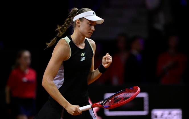 Elena Rybakina KAZ Cheering Joy Emotion Gesture Gesture Tennis Ladies Porsche Cup Porsche Tennis Grand Prix GP Stuttgart 2024 Porsche Arena 21 04 2024 DFL REGULATIONS PROHIBIT ANY USE OF PHOTOGRAPHS AS IMAGE SEQUENCES AND OR QUASI VIDEO Porsche Tennis Grand Prix GP Stuttgart 2024