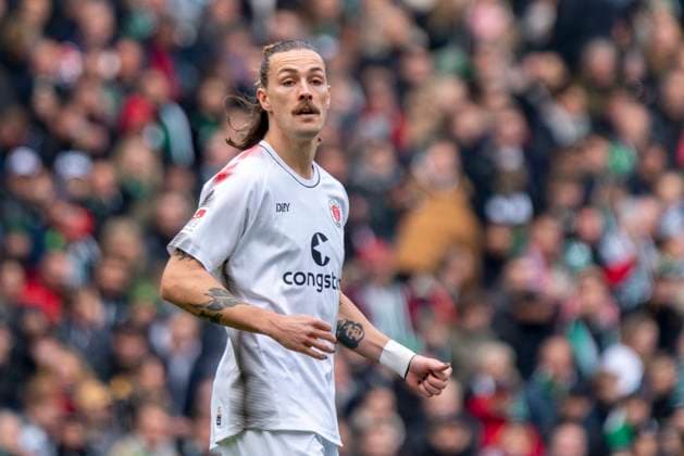 Jackson Irvine FC St Pauli, 07 GER, Hannover 96 vs FC St Pauli, Football, 2 Bundesliga, Matchday 30, Season 2023 2024, 21 04 2024 DFL REGULATIONS PROHIBIT ANY USE OF PHOTOGRAPHS AS IMAGE SEQUENCES AND OR QUASI VIDEO Hannover 96 vs FC St Pauli, Football, 2 Bundesliga, Matchday 30, Season 2023 2024, 21 04 2024 Hannover Copyright: xEibner-Pressefoto FabioxDeinertx EP_FDT