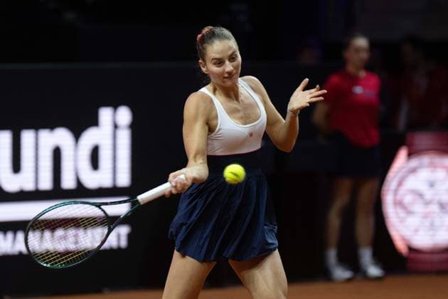 Marta Kostyuk UKR xettx, Germany, Stuttgart, 21 04 2024, Tennis, Porsche Tennis Grand Prix, Day 9, 2024, Final, E Rybakina M Kostyuk, Porsche Arena Photo A2 Bildagentur Peter Hartenfelser
