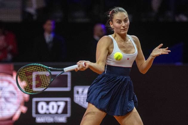 Marta Kostyuk UKR xettx, Germany, Stuttgart, 21 04 2024, Tennis, Porsche Tennis Grand Prix, Day 9, 2024, Final, E Rybakina M Kostyuk, Porsche Arena Photo A2 Bildagentur Peter Hartenfelser