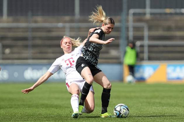 Janina Hechler 1 FC Koeln and Eileen Campbell SC Freiburg in a duel, Frauen Bundesliga, 1 FC Koeln SC Freiburg, Franz Kremer Stadion on April 21, 2024 in Cologne, Germany Photo by Oliver Kaelke DeFodi Images Janina Hechler 1 FC Koeln and Eileen Campbell SC Freiburg battle for the ball, Frauen Bundesliga, 1 FC Koeln SC Freiburg, Franz Kremer Stadion on April 21, 2024 in Cologne, Germany Photo by Oliver Kaelke DeFodi Images Defodi 678 2024 04 121 OK FCKSCF 0420 Defodi-678