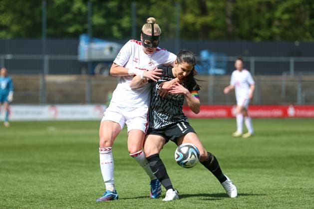 Celina Degen 1 FC Koeln and Hasret Kayikci SC Freiburg in a duel, Frauen Bundesliga, 1 FC Koeln SC Freiburg, Franz Kremer Stadion on April 21, 2024 in Cologne, Germany Photo by Oliver Kaelke DeFodi Images Celina Degen 1 FC Koeln and Hasret Kayikci SC Freiburg battle for the ball, Frauen Bundesliga, 1 FC Koeln SC Freiburg, Franz Kremer Stadion on April 21, 2024 in Cologne, Germany Photo by Oliver Kaelke DeFodi Images Defodi 678 2024 04 121 OK FCKSCF 0511 Defodi-678