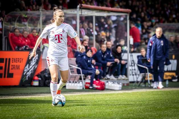 GOOGLE PIXEL Womens Bundesliga 1 FC Köln SC Freiburg, 21 04 2024 Alena Bienz 1 FC Köln, 11 GOOGLE PIXEL Womens Bundesliga 1 FC Köln SC Freiburg, 19 Matchday, on 21 04 2024 at Franz Kremer Stadium in Cologne DFL REGULATIONS PROHIBIT ANY USE OF PHOTOGRAPHS AS IMAGE SEQUENCES AND OR QUASI VIDEO Copyright: xBEAUTIFULxSPORTS LeahxKohringx