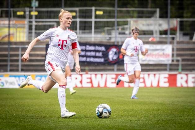 GOOGLE PIXEL Womens Bundesliga 1 FC Köln SC Freiburg, 21 04 2024 Anna Gerhardt 1 FC Köln, 21 GOOGLE PIXEL Womens Bundesliga 1 FC Köln SC Freiburg, 19 Matchday, on 21 04 2024 at Franz Kremer Stadium in Cologne DFL REGULATIONS PROHIBIT ANY USE OF PHOTOGRAPHS AS IMAGE SEQUENCES AND OR QUASI VIDEO Copyright: xBEAUTIFULxSPORTS LeahxKohringx