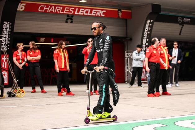 HAMILTON Lewis (gbr), Mercedes AMG F1 Team W15, portrait during the Formula 1 Lenovo Chinese Grand Prix 2024, 5th round of the 2024 Formula One World Championship, WM, Weltmeisterschaft from April 19 to 21, 2024 on the Shanghai International Circuit, in Shanghai, China - F1 - CHINESE GRAND PRIX 2024 DPPI Panoramic  240421_R05_CHINA_DP_XB5_4364