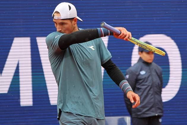 Jan Lennard Struff GER is unhappy, Tennis BMW Open 2024 Final Jan Lennard Struff Taylor Fritz Munich 21 04 2024 PHOTO Mladen Lackovic LakoPress