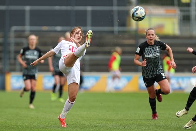 Alena Bienz 1 FC Koeln in action, on the ball, single action, Frauen Bundesliga, 1 FC Koeln SC Freiburg, Franz Kremer Stadion on April 21, 2024 in Cologne, Germany Photo by Oliver Kaelke DeFodi Images Alena Bienz 1 FC Koeln controls the ball, Frauen Bundesliga, 1 FC Koeln SC Freiburg, Franz Kremer Stadion on April 21, 2024 in Cologne, Germany Photo by Oliver Kaelke DeFodi Images Defodi 678 2024 04 121 OK FCKSCF 0828 Defodi-678