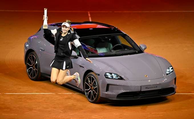 Award ceremony, honoring Elena Rybakina KAZ with trophy in front of winning car Porsche Taycan 4S Sport Turismo jumping jubilation joy emotion tennis ladies Porsche Cup Porsche Tennis Grand Prix GP Stuttgart 2024 Porsche Arena 21 04 2024 DFL REGULATIONS PROHIBIT ANY USE OF PHOTOGRAPHS AS IMAGE SEQUENCES AND OR QUASI VIDEO Porsche Tennis Grand Prix GP Stuttgart 2024
