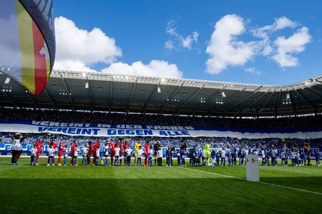 Fan friendship between KSC and Hertha is celebrated with joint choreography, preceded by the starting eleven of both teams, GER, Karlsruher SC KSC vs Hertha BSC Berlin BSC , Soccer 2 Bundesliga, Matchday 30, Season 2023 2024, 21 04 2024 DFB DFL regulations prohibit any use of photographs as image sequences and or quasi video GER, Karlsruher SC KSC vs Hertha BSC Berlin BSC , Soccer 2 Bundesliga, Matchday 30, Season 2023 2024, 21 04 2024 Karlsruhe Copyright: xEibner-Pressefoto Memmlerx EP_MMR