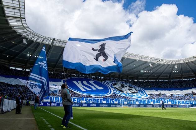 Fan friendship between KSC and Hertha is celebrated with joint choreography, flags in front, GER, Karlsruher SC KSC vs Hertha BSC Berlin BSC , Soccer 2 Bundesliga, Matchday 30, Season 2023 2024, 21 04 2024 DFB DFL regulations prohibit any use of photographs as image sequences and or quasi video GER, Karlsruher SC KSC vs Hertha BSC Berlin BSC , Soccer 2 Bundesliga, Matchday 30, Season 2023 2024, 21 04 2024 Karlsruhe Copyright: xEibner-Pressefoto Memmlerx EP_MMR