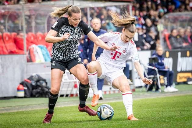 GOOGLE PIXEL Womens Bundesliga 1 FC Köln SC Freiburg, 21 04 2024 Lisa Karl SC Freiburg, 2 and Alena Bienz 1 FC Köln, 11 GOOGLE PIXEL Womens Bundesliga 1 FC Köln SC Freiburg, 19 Matchday, on 21 04 2024 at Franz Kremer Stadium in Cologne DFL REGULATIONS PROHIBIT ANY USE OF PHOTOGRAPHS AS IMAGE SEQUENCES AND OR QUASI VIDEO Copyright: xBEAUTIFULxSPORTS LeahxKohringx