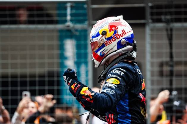 VERSTAPPEN Max (ned), Red Bull Racing RB20, portrait during the Formula 1 Lenovo Chinese Grand Prix 2024, 5th round of the 2024 Formula One World Championship, WM, Weltmeisterschaft from April 19 to 21, 2024 on the Shanghai International Circuit, in Shanghai, China - F1 - CHINESE GRAND PRIX 2024 DPPI Panoramic  240421_R05_CHINA_DP_FGOO3022