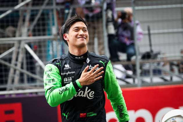 ZHOU Guanyu (chi), Stake F1 Team Kick Sauber C44, portrait during the Formula 1 Lenovo Chinese Grand Prix 2024, 5th round of the 2024 Formula One World Championship, WM, Weltmeisterschaft from April 19 to 21, 2024 on the Shanghai International Circuit, in Shanghai, China - F1 - CHINESE GRAND PRIX 2024 DPPI Panoramic  240421_R05_CHINA_DP_FGOO3090