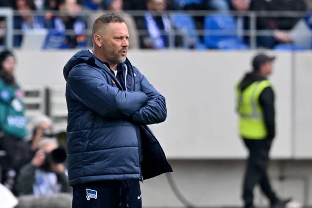 21 04 2024, xsltx, Soccer 2 Bundesliga, Karlsruher SC Hertha BSC Berlin emspor, v l Coach Pal Dardai Hertha BSC Berlin DFL DFB REGULATIONS PROHIBIT ANY USE OF PHOTOGRAPHS as IMAGE SEQUENCES and or QUASI VIDEO Karlsruhe
