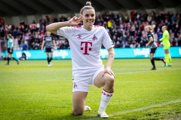GOOGLE PIXEL Womens Bundesliga 1 FC Köln SC Freiburg, 21 04 2024 Goal celebration to 1 0 by Selina Cerci 1 FC Köln, 29 GOOGLE PIXEL Womens Bundesliga 1 FC Köln SC Freiburg, 19 Matchday, on 21 04 2024 at Franz Kremer Stadium in Cologne DFL REGULATIONS PROHIBIT ANY USE OF PHOTOGRAPHS AS IMAGE SEQUENCES AND OR QUASI VIDEO Copyright: xBEAUTIFULxSPORTS LeahxKohringx